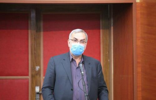 سفر وزیر بهداشت به اصفهان با تشریفات و بدون برنامه ریزی
