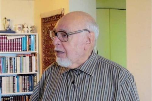 پیکر احمد مهدوی دامغانی فردا به خاک سپرده می شود