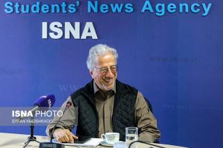 علیرضا خمسه: هنرمندان تشنه كار هستند، تلاش برای توسعه زبان فارسی